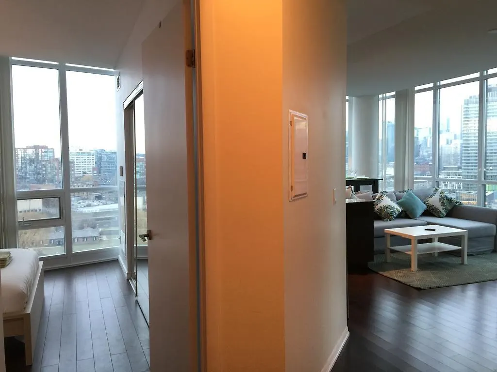 Rs Suites - Fort York Blvd Toronto 0*,
